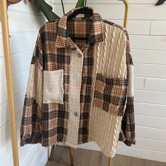 POL Shacket - Picture 1 of 2